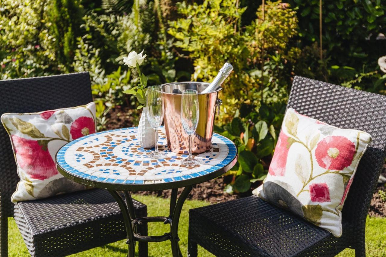 Wheatlands Lodge-Windermere - Award Winning - Adult Only - Free Car Park Zewnętrze zdjęcie