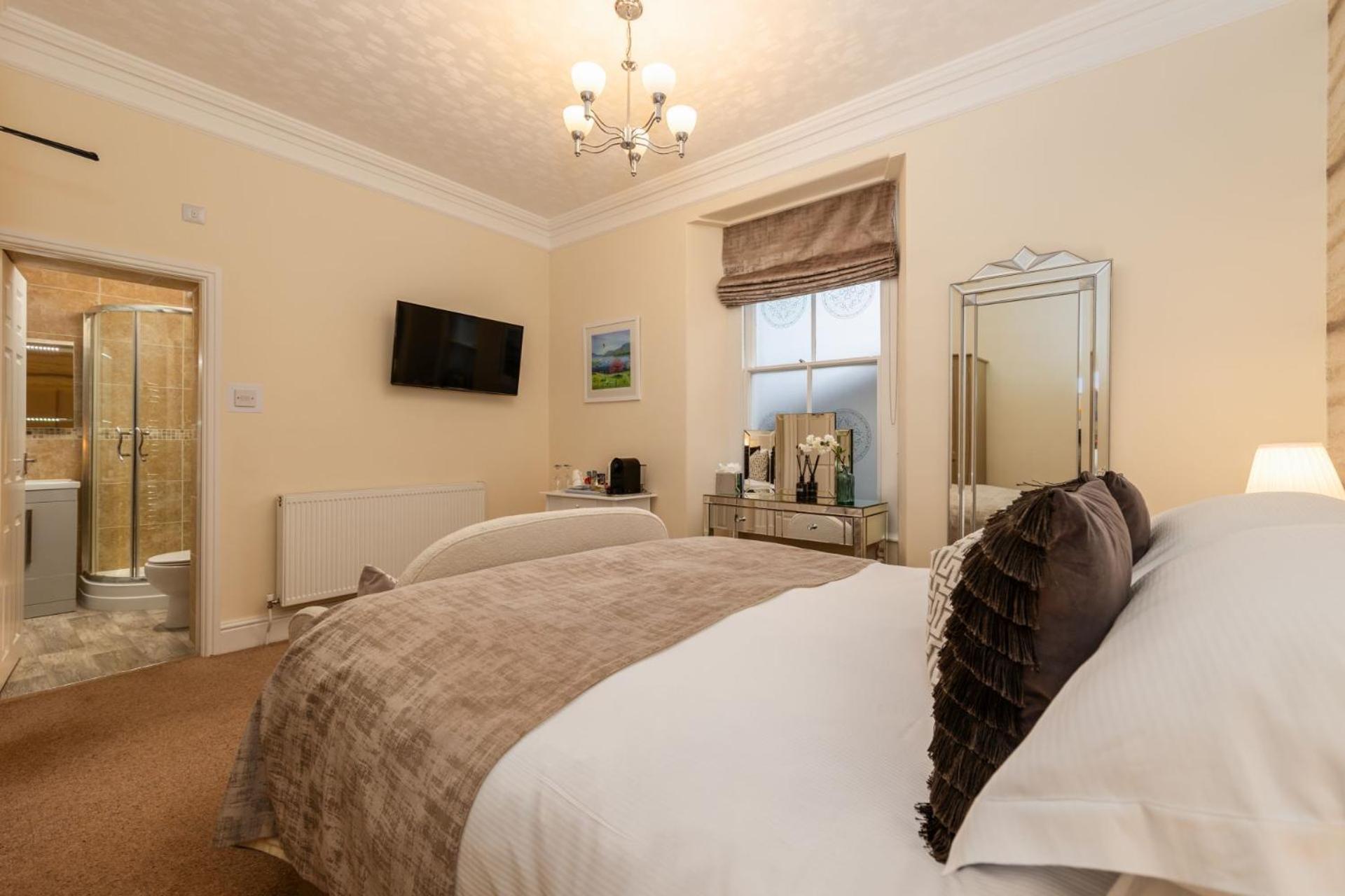Wheatlands Lodge-Windermere - Guest House Of The Year 2024 - Adult Only - Free Car Park Zewnętrze zdjęcie